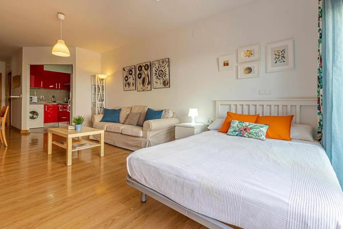 797 Holiday Rentals - Encantador Estudio Para 2 En El Centro De Arroyo Benalmadena Spain
