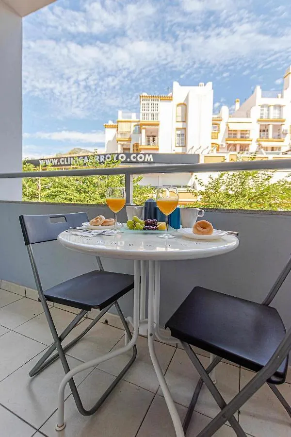 797 Holiday Rentals - Encantador Estudio Para 2 En El Centro De Arroyo Бенальмадена