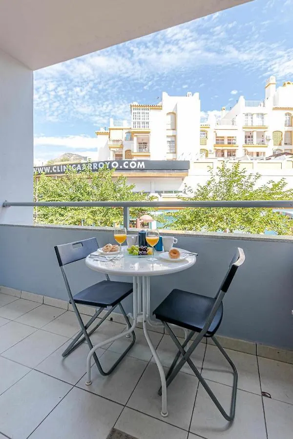 Apartment 797 Holiday Rentals - Encantador Estudio Para 2 En El Centro De Arroyo Benalmadena